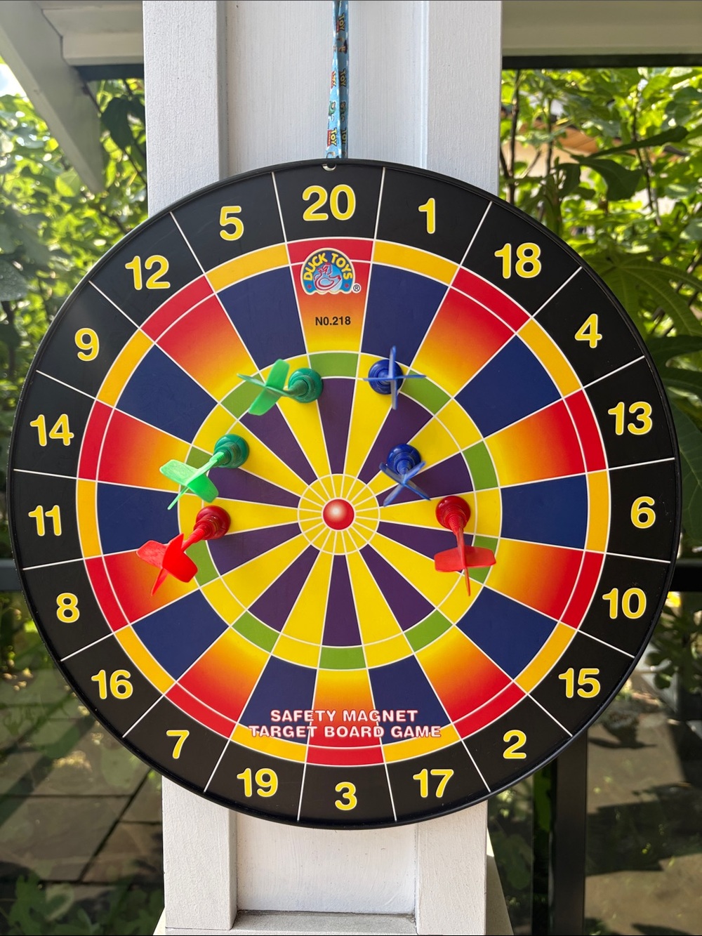 Magnetic Dartboard Target Game With 6 Darts Fun Easy Non Electronic Game 4 Kids!